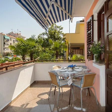 Nives Apartment Porec