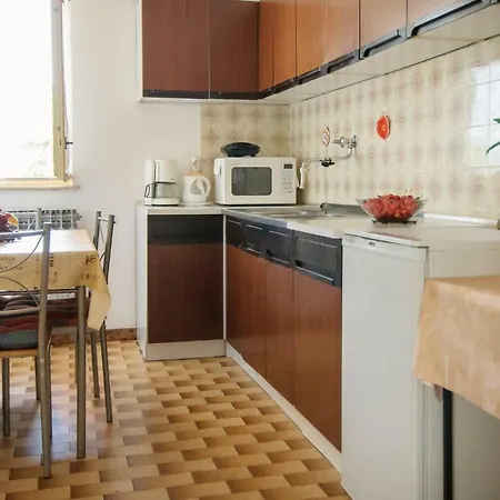 Nives Apartment