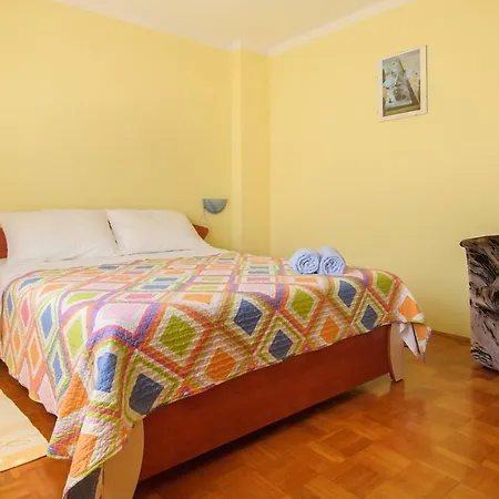 Nives Apartment