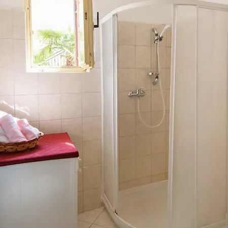 Apartament Nives *
