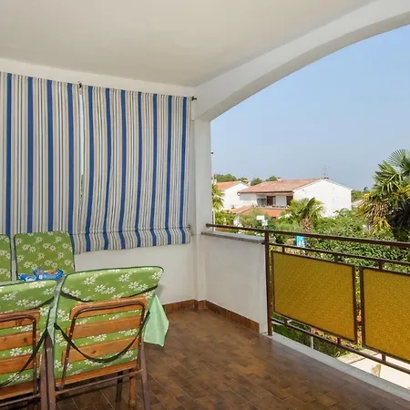 Nives Apartament *